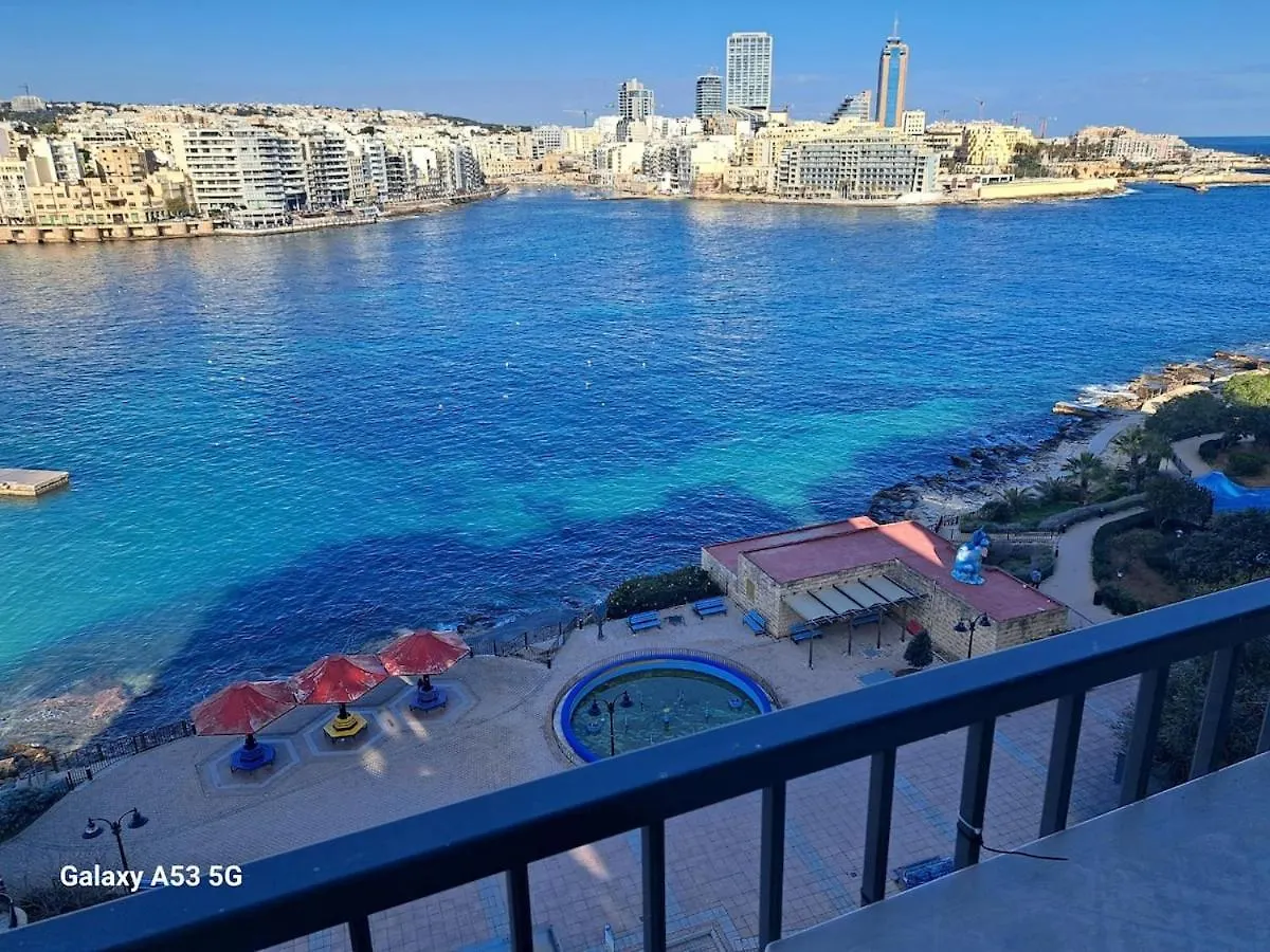 Daire Waterfront Panorama Massive Three Bedrooms Flat Sliema